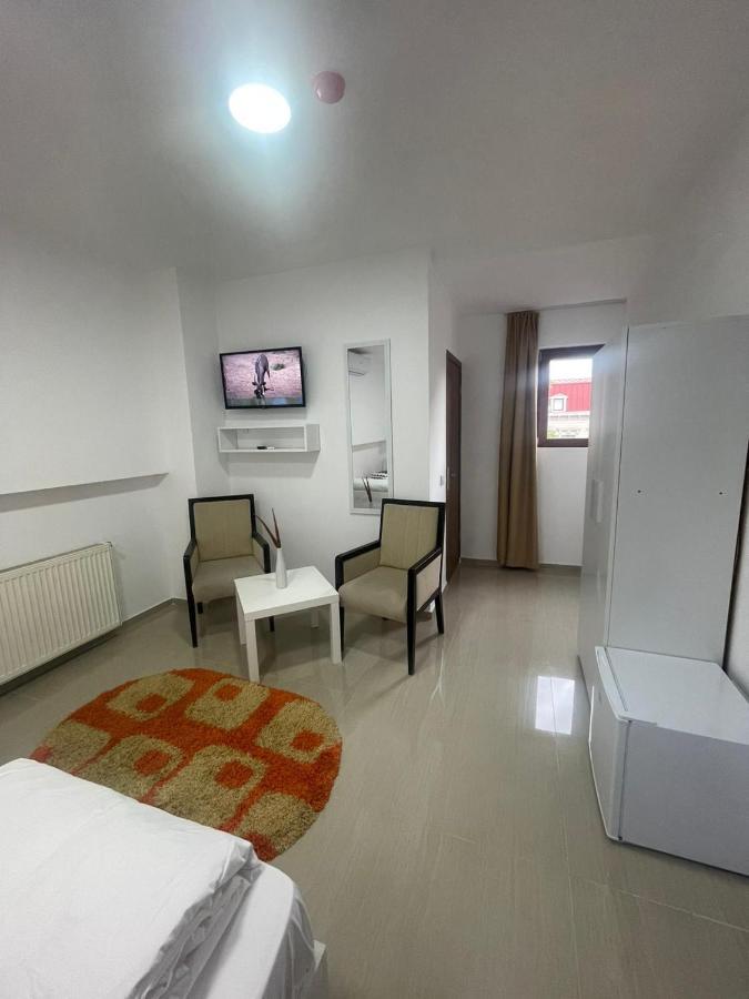 Hostel Tripoli Palace Bukarest Kültér fotó