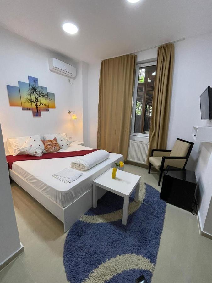 Hostel Tripoli Palace Bukarest Kültér fotó