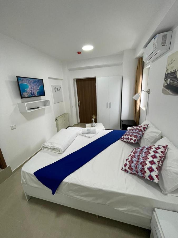 Hostel Tripoli Palace Bukarest Kültér fotó