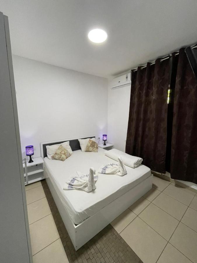 Hostel Tripoli Palace Bukarest Kültér fotó