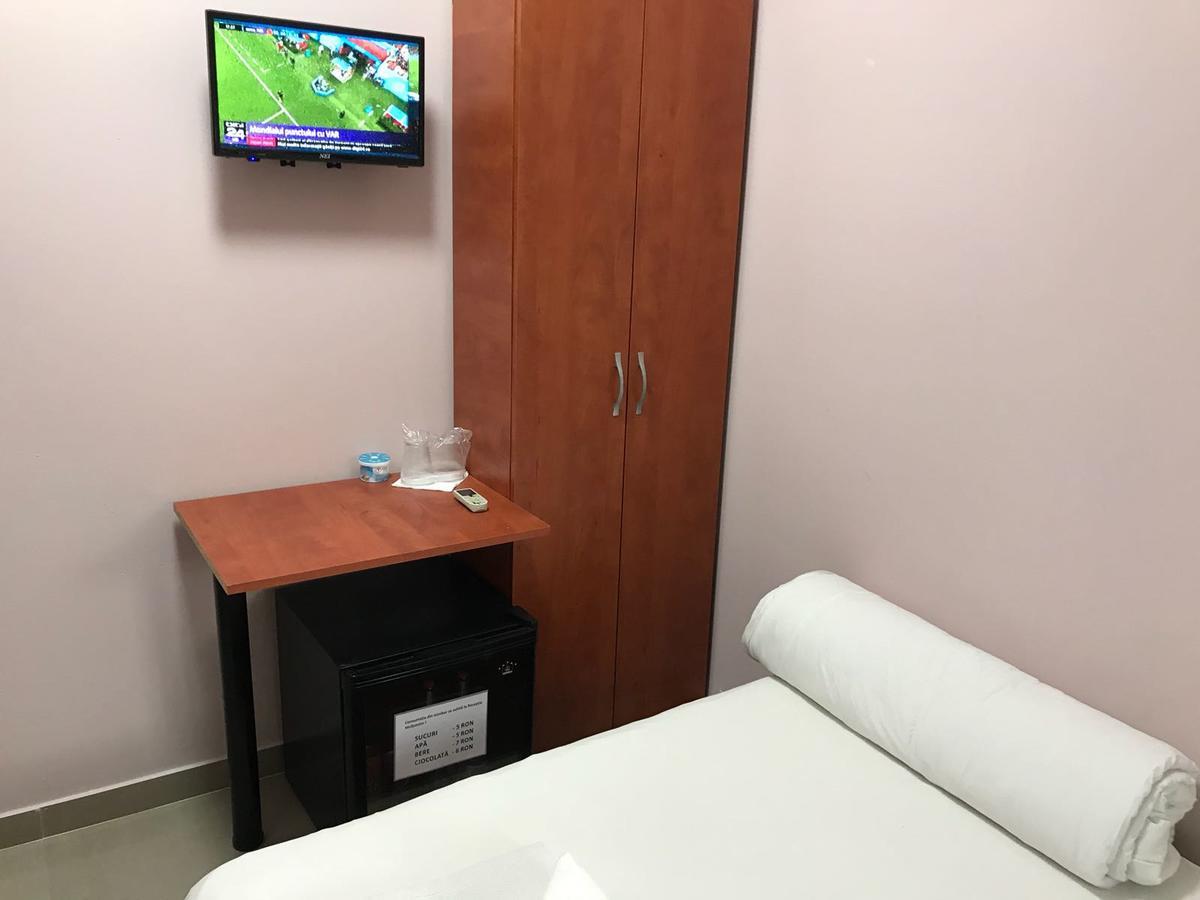 Hostel Tripoli Palace Bukarest Kültér fotó