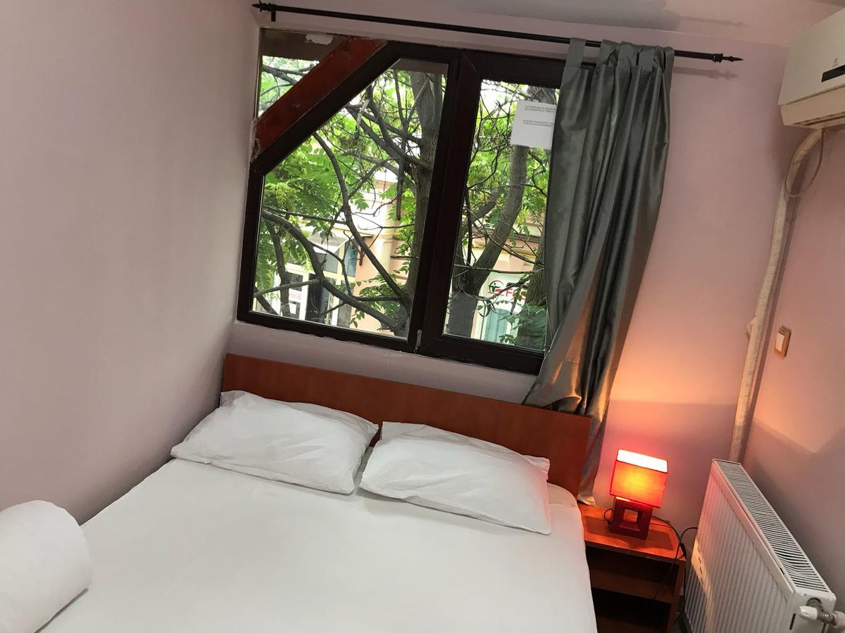 Hostel Tripoli Palace Bukarest Kültér fotó