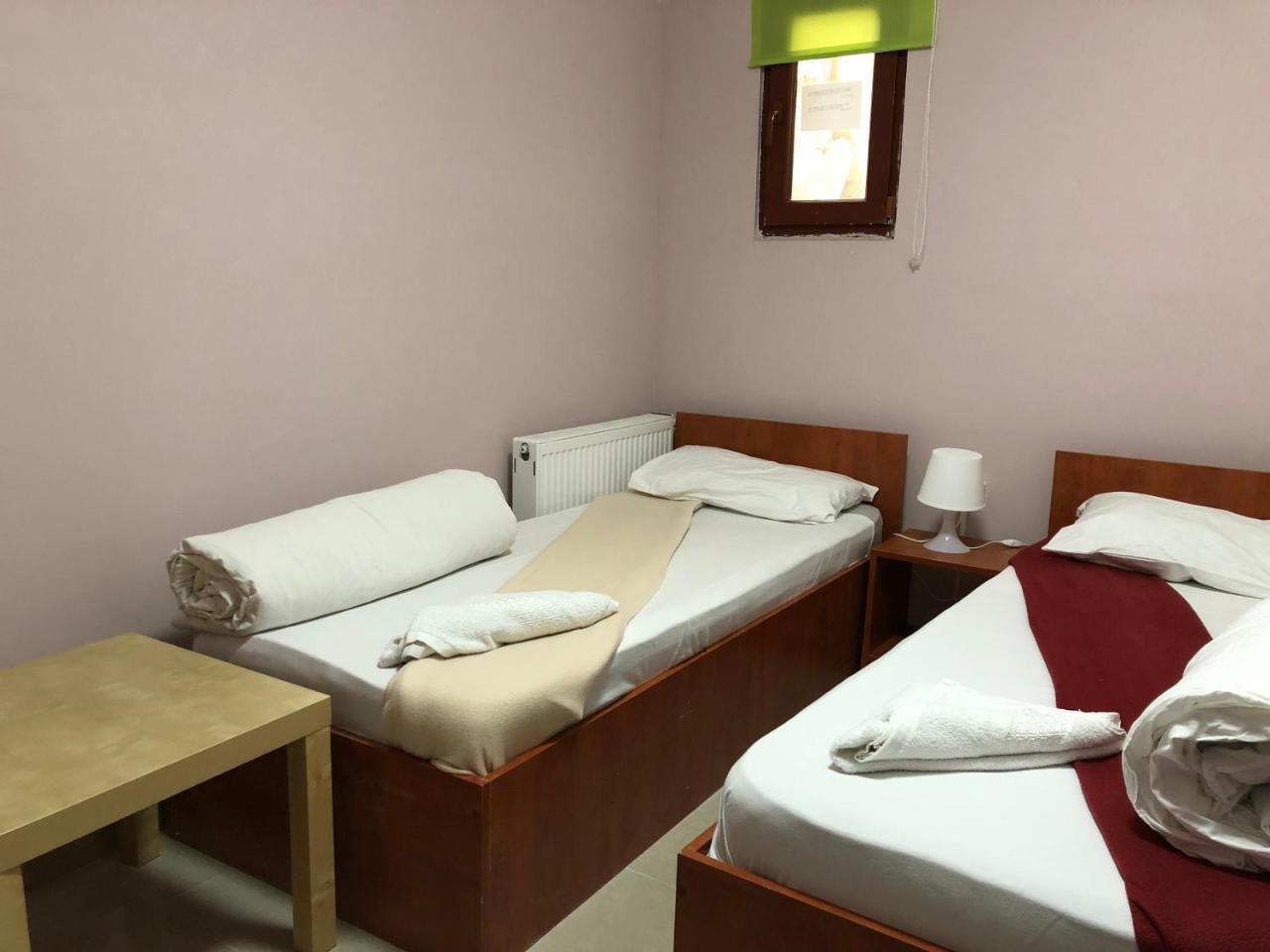 Hostel Tripoli Palace Bukarest Kültér fotó