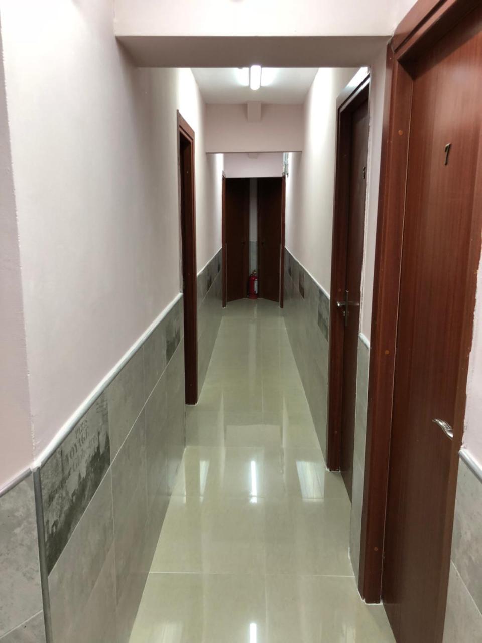 Hostel Tripoli Palace Bukarest Kültér fotó